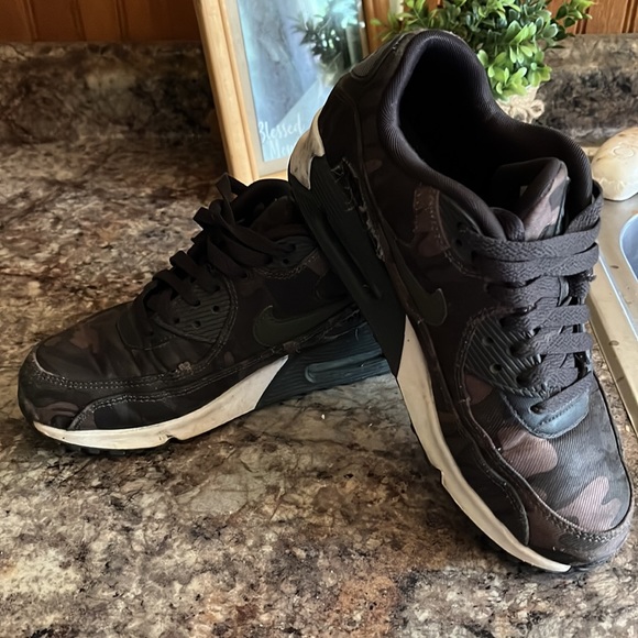 Nike camo air maxx - Picture 2 of 2